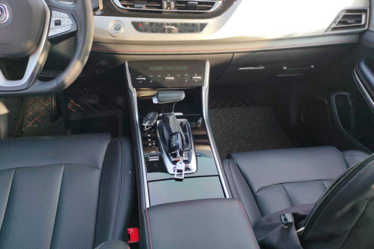 Used CHANGAN CS75 2020 280T Automatic Smart Edition China VI Gear Lever