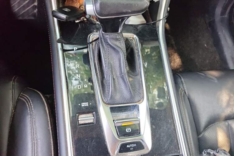 Used CHANGAN CS75 2020 280T Automatic Smart Edition China VI Standard Gear Lever