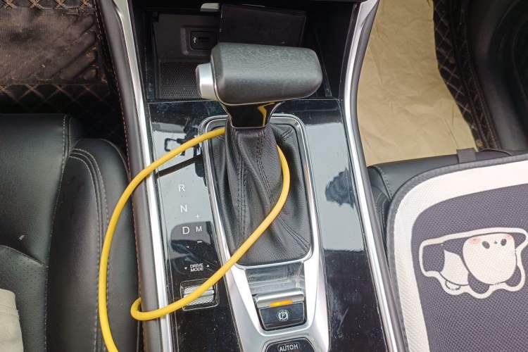 Used CHANGAN CS75 2020 280T Automatic Smart Edition China VI Gear Lever