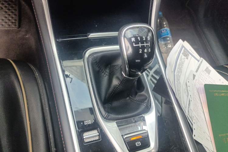 Used CHANGAN CS75 2020 280T Manual Elite Version China VI Standard Gear Lever