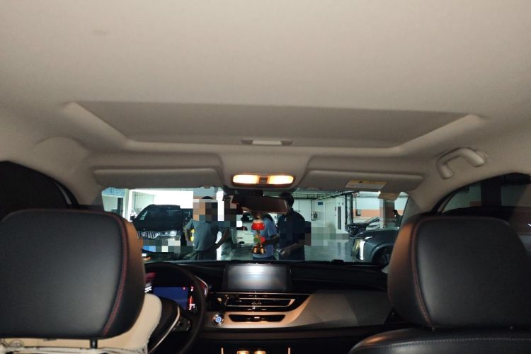 Used CHANGAN CS75 2020 280T DCT Luxury Model China VI Standard Headliner