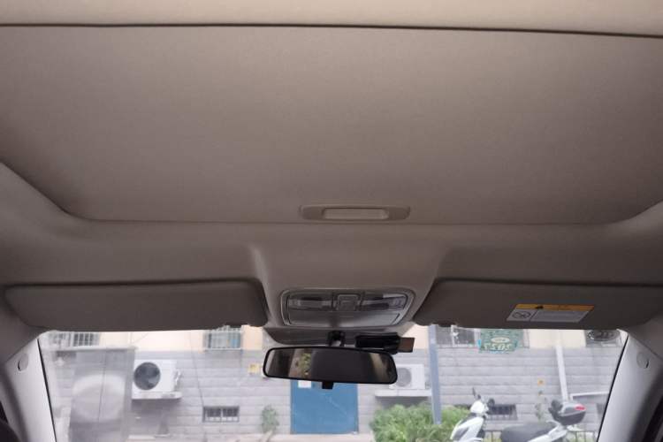 Used CHANGAN CS75 2020 280T Automatic Smart Edition China VI Standard Headliner