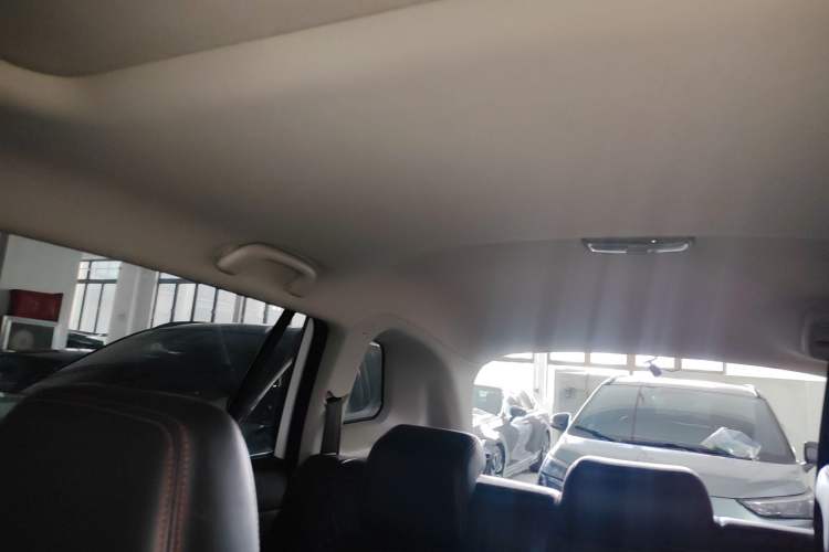 Used CHANGAN CS75 2020 280T Automatic Smart Edition China VI Standard Headliner