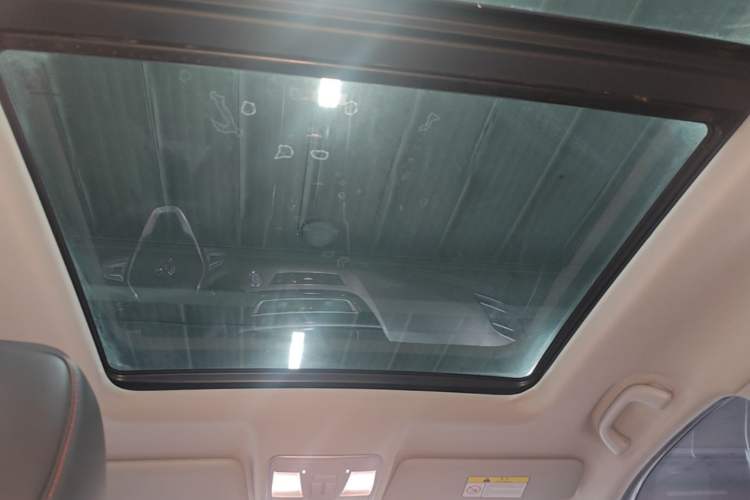 Used CHANGAN CS75 2020 280T DCT Luxury Version China VI Standard Headliner