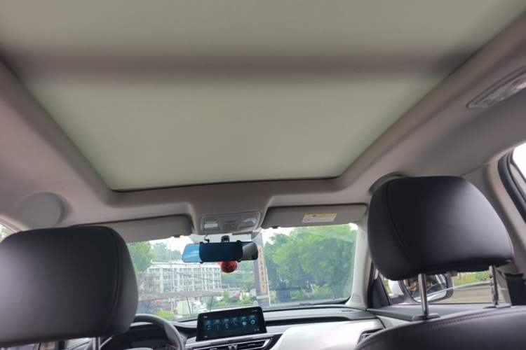 Used CHANGAN CS75 2020 280T DCT Luxury Version China VI Standard Headliner