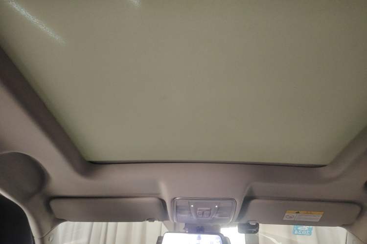 Used CHANGAN CS75 2020 280T DCT Luxury Version China VI Standard Headliner