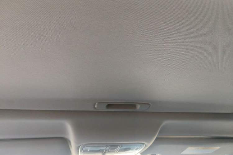 Used CHANGAN CS75 2020 280T Automatic Smart Edition China VI Standard Headliner