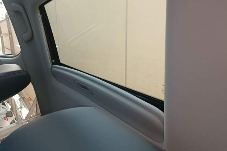 Used CHANGAN CS75 2020 280T Automatic Smart Edition China VI Standard Headliner