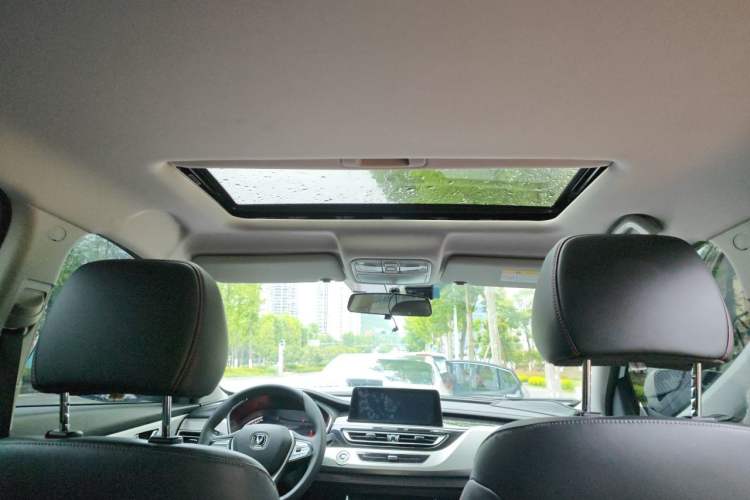 Used CHANGAN CS75 2020 280T Manual Elite Version China VI Standard Headliner