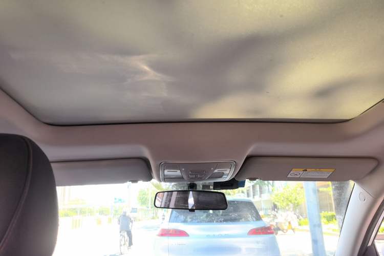 Used CHANGAN CS75 2020 280T DCT Luxury Version China VI Standard Headliner