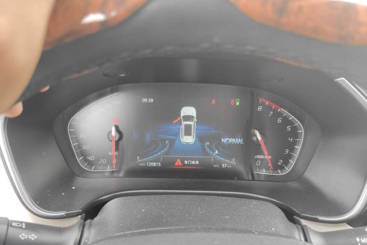 Used CHANGAN CS75 2020 280T Manual Smart Edition China VI Standard Instrument Cluster