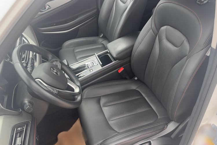 Used CHANGAN CS75 2020 280T DCT Luxury Model China VI Standard Interior 1