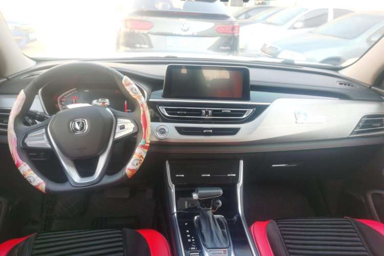 Used CHANGAN CS75 2020 280T DCT Luxury Model China VI Standard Interior 3