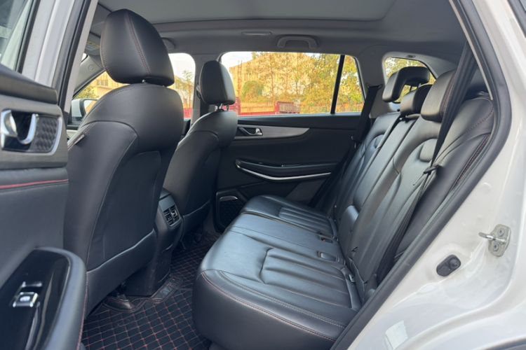 Used CHANGAN CS75 2020 280T Automatic Smart Edition China VI Interior 4