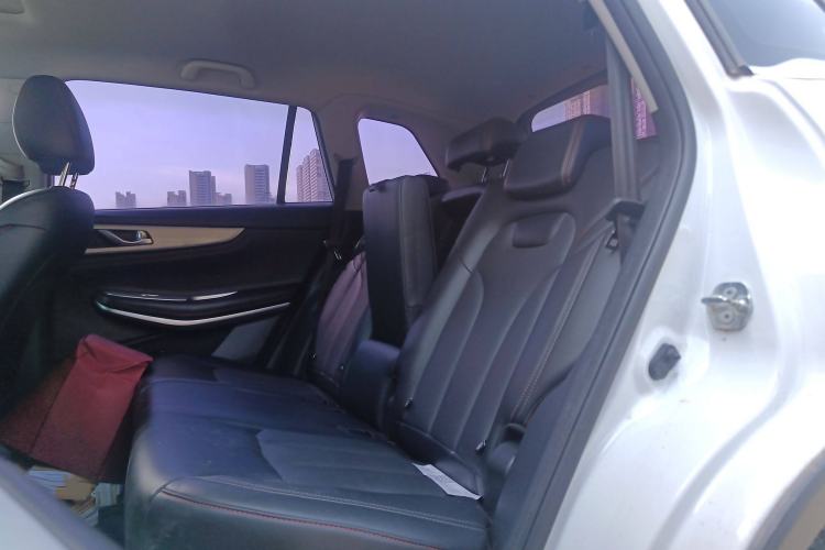 Used CHANGAN CS75 2020 280T DCT Luxury Model China VI Standard Interior 4