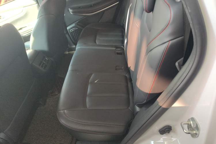 Used CHANGAN CS75 2020 280T DCT Luxury Model China VI Standard Interior 4