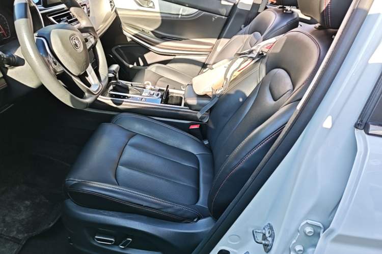 Used CHANGAN CS75 2020 280T DCT Luxury Version China VI Standard Left Front Seat