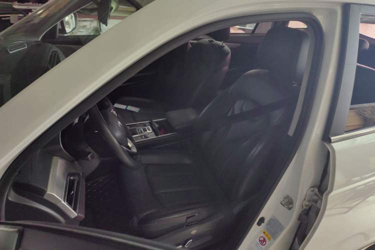 Used CHANGAN CS75 2020 280T DCT Luxury Version China VI Standard Left Front Seat