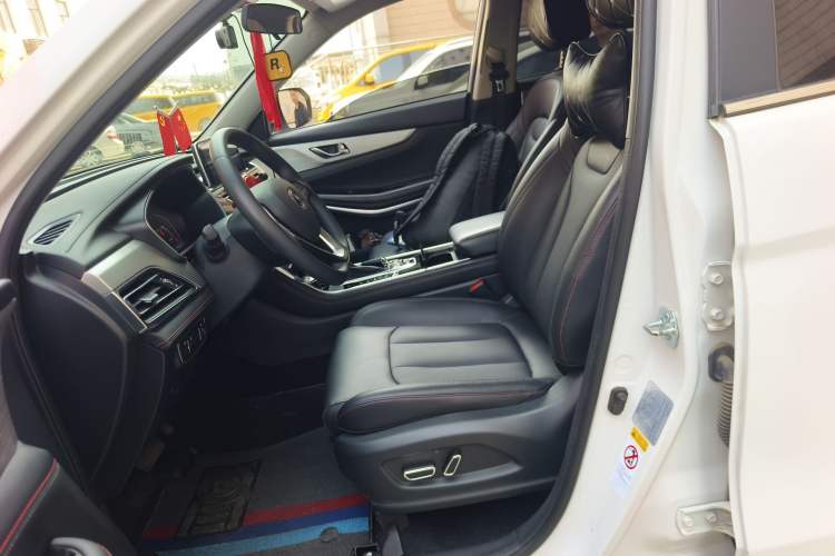 Used CHANGAN CS75 2020 280T DCT Luxury Version China VI Standard Left Front Seat