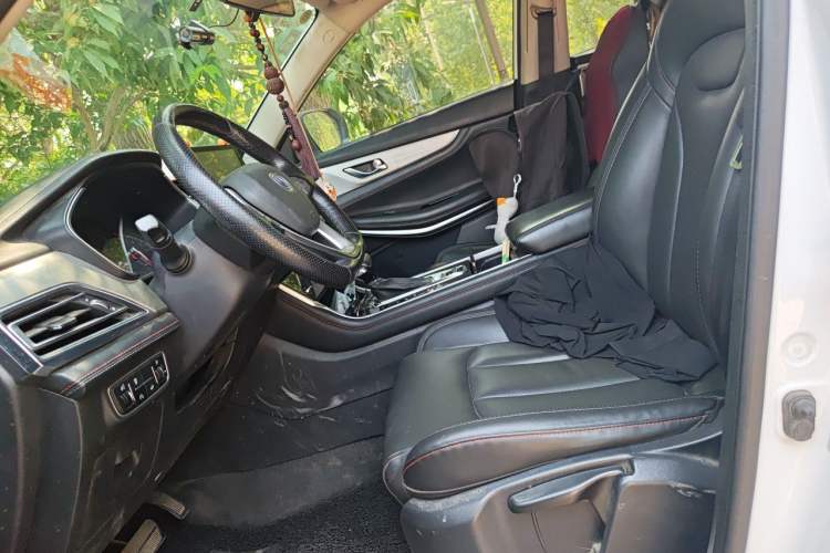 Used CHANGAN CS75 2020 280T Automatic Smart Edition China VI Standard Left Front Seat