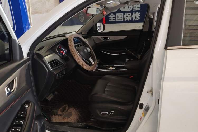 Used CHANGAN CS75 2020 280T Automatic Smart Edition China VI Left Front Seat