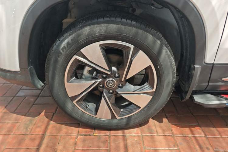 Used CHANGAN CS75 2020 280T Automatic Smart Edition China VI Left Front Wheel Hub