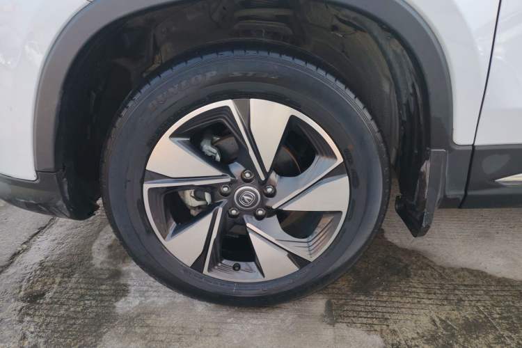 Used CHANGAN CS75 2020 280T Automatic Smart Edition China VI Left Front Wheel Hub