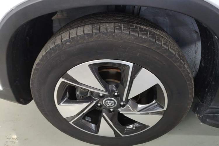 Used CHANGAN CS75 2020 280T Automatic Smart Edition China VI Left Front Wheel Hub