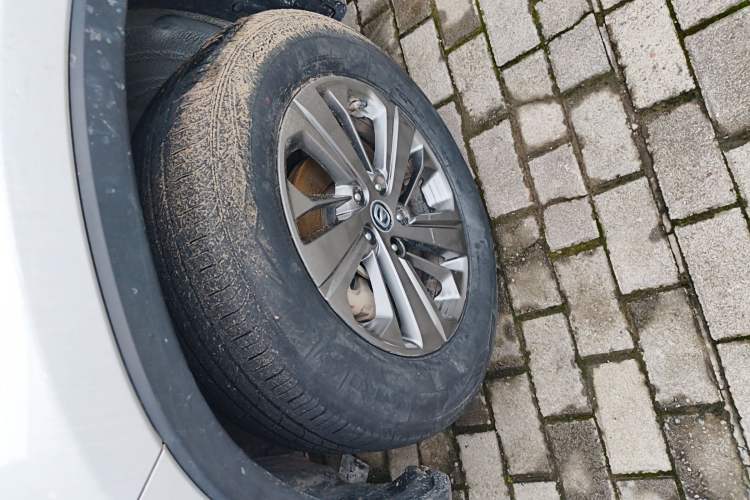 Used CHANGAN CS75 2020 280T DCT Luxury Model China VI Standard Left Front Wheel Hub