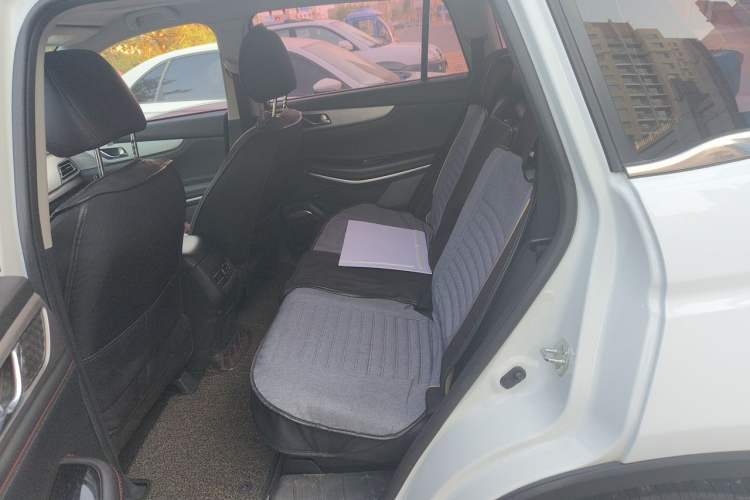 Used CHANGAN CS75 2020 280T Manual Elite Version China VI Standard Left Rear Seat