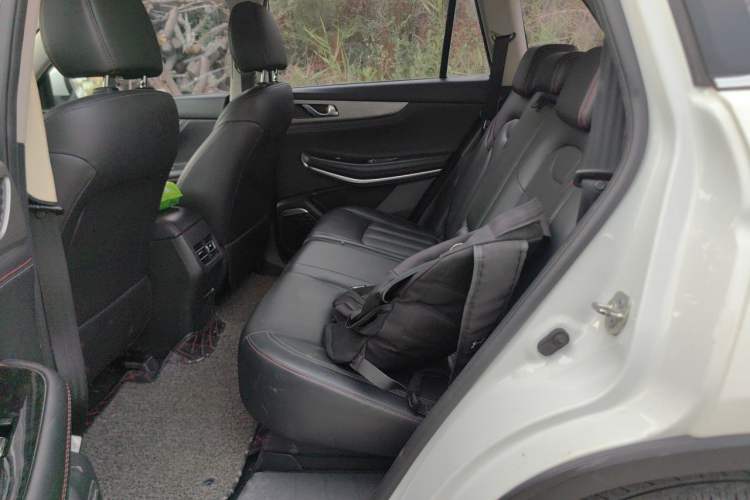 Used CHANGAN CS75 2020 280T Automatic Smart Edition China VI Left Rear Seat