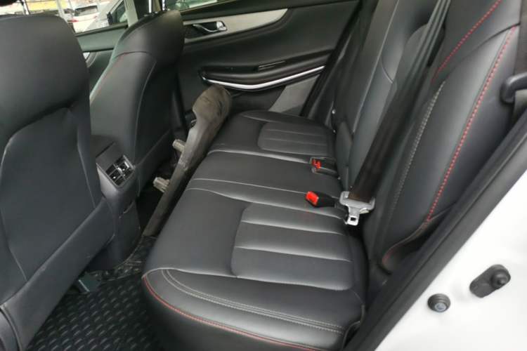 Used CHANGAN CS75 2020 280T Manual Elite Version China VI Standard Left Rear Seat