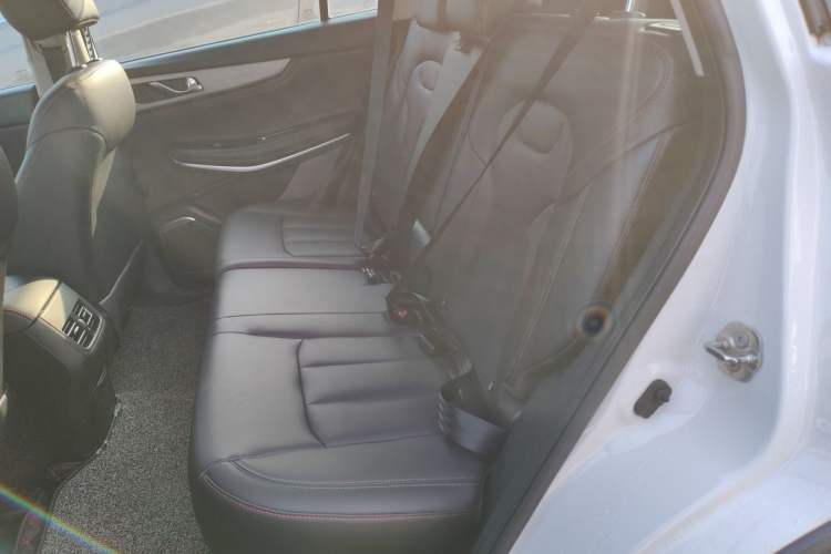 Used CHANGAN CS75 2020 280T Automatic Smart Edition China VI Left Rear Seat