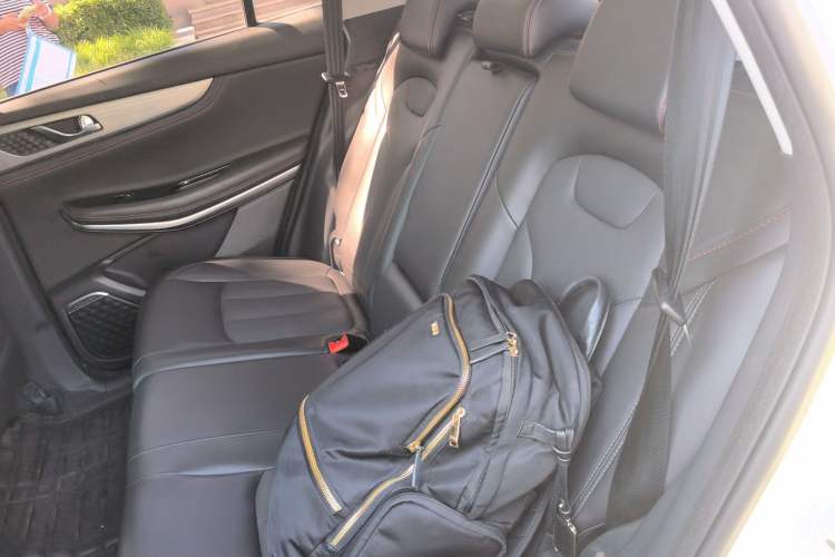 Used CHANGAN CS75 2020 280T DCT Luxury Version China VI Standard Left Rear Seat