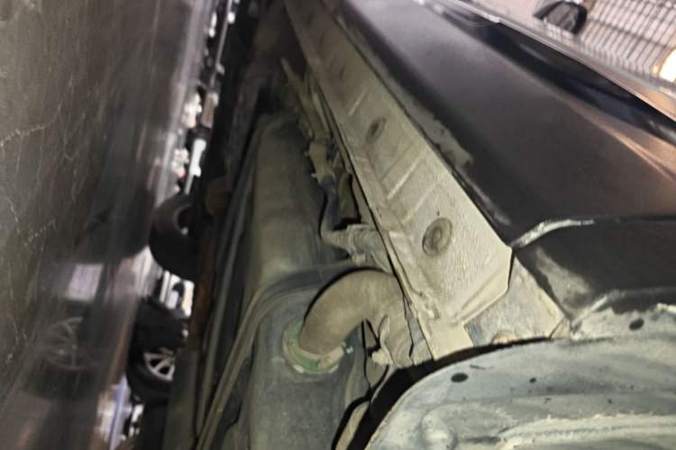 Used CHANGAN CS75 2020 280T DCT Luxury Model China VI Standard Left Side Sill