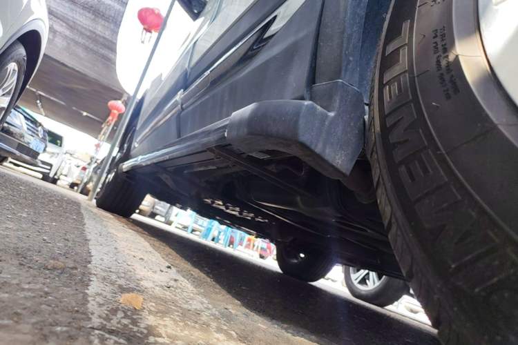 Used CHANGAN CS75 2020 280T Automatic Smart Edition China VI Left Side Sill
