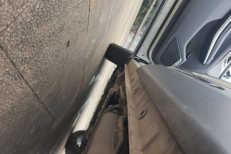 Used CHANGAN CS75 2020 280T DCT Luxury Version China VI Standard Left Side Sill