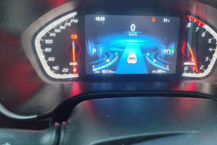Used CHANGAN CS75 2020 280T Automatic Smart Edition China VI Standard Odometer Close Up
