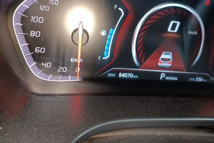 Used CHANGAN CS75 2020 280T DCT Luxury Version China VI Standard Odometer Close Up