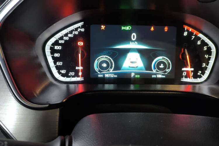 Used CHANGAN CS75 2020 280T Automatic Smart Edition China VI Odometer Close Up