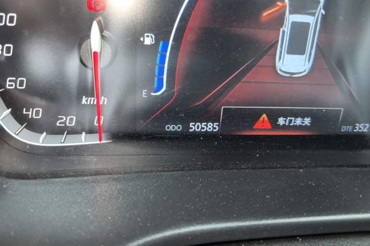 Used CHANGAN CS75 2020 280T DCT Luxury Version China VI Standard Odometer Close Up