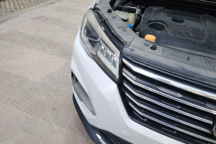 Used CHANGAN CS75 2020 280T DCT Luxury Version China VI Standard Right Front Headlight