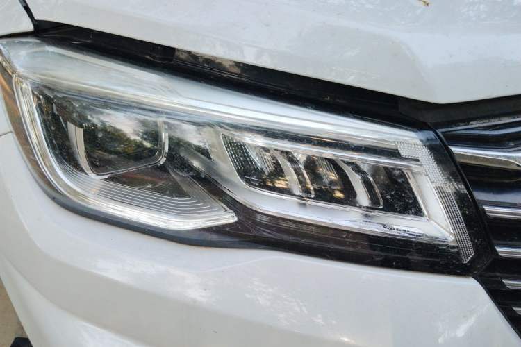 Used CHANGAN CS75 2020 280T Automatic Smart Edition China VI Standard Right Front Headlight