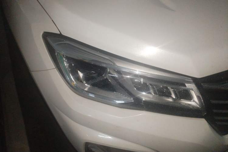 Used CHANGAN CS75 2020 280T Manual Elite Version China VI Right Front Headlight