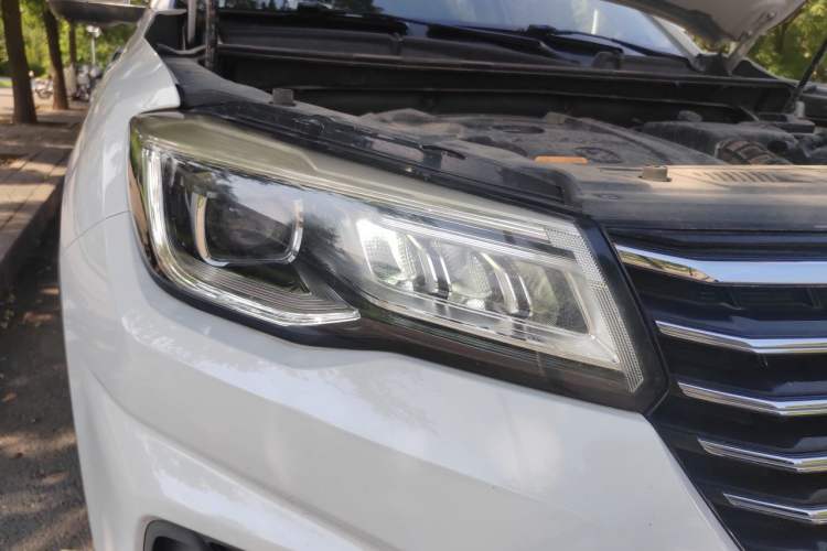 Used CHANGAN CS75 2020 280T Automatic Smart Edition China VI Right Front Headlight
