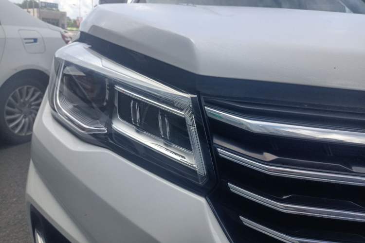 Used CHANGAN CS75 2020 280T Manual Elite Version China VI Standard Right Front Headlight