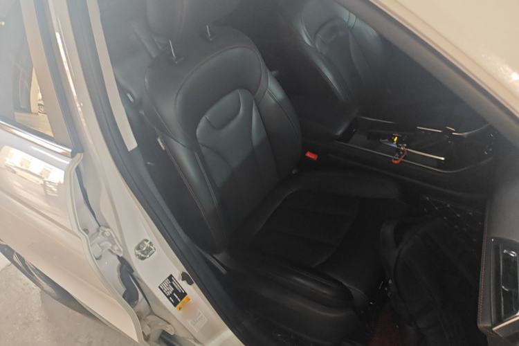 Used CHANGAN CS75 2020 280T DCT Luxury Version China VI Standard Right Front Seat