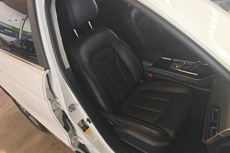 Used CHANGAN CS75 2020 280T DCT Luxury Model China VI Standard Right Front Seat
