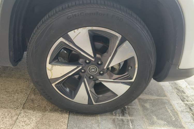 Used CHANGAN CS75 2020 280T Automatic Smart Edition China VI Right Front Wheel Hub