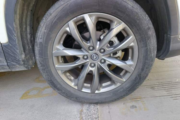 Used CHANGAN CS75 2020 280T DCT Luxury Version China VI Standard Right Front Wheel Hub